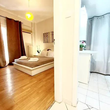 Lovely Equipped In Kallithea * Ateny